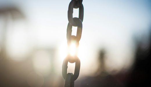 被害者は加害者になるのか？
